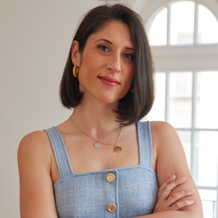 Sandra Scannella _ IWD Headshot